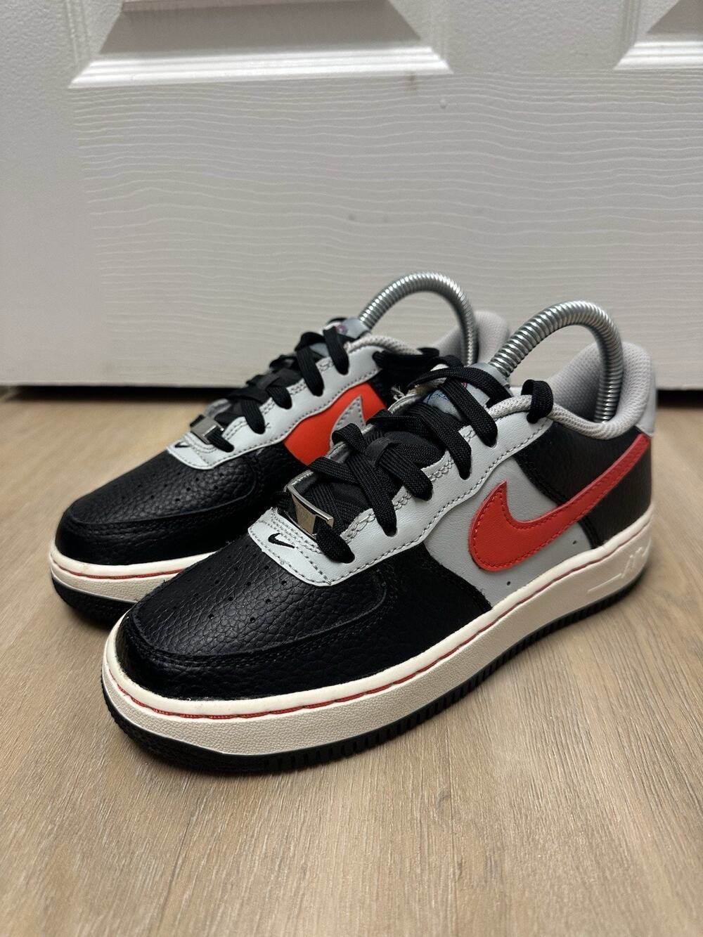 Size 4Y- NBA x Nike Air Force 1 '07 LV8 75th Anniversary - Trail Blazers Mint
